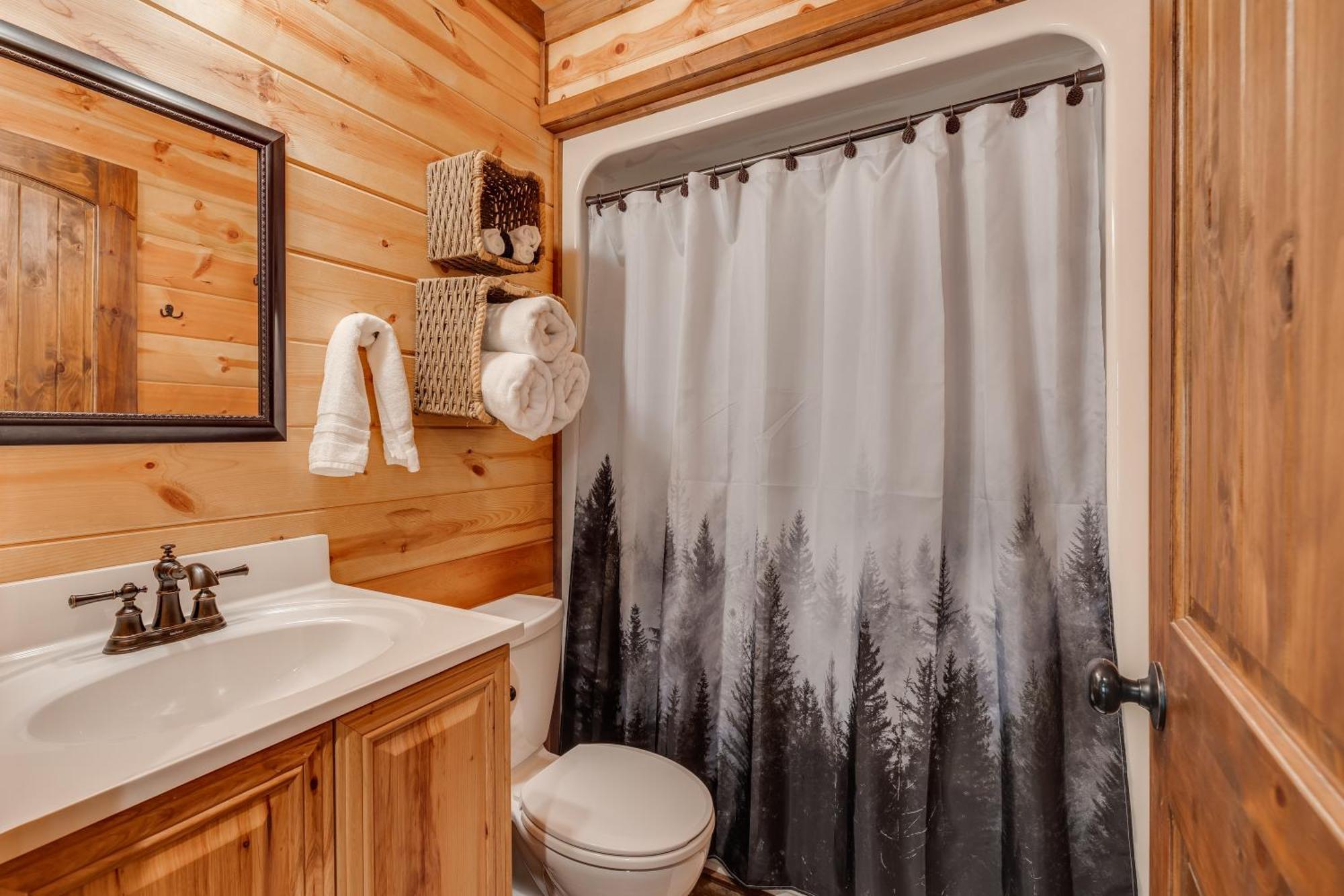 Cross Timbers Cabin On The Grove'S 25-Acres Broken Bow Eksteriør billede