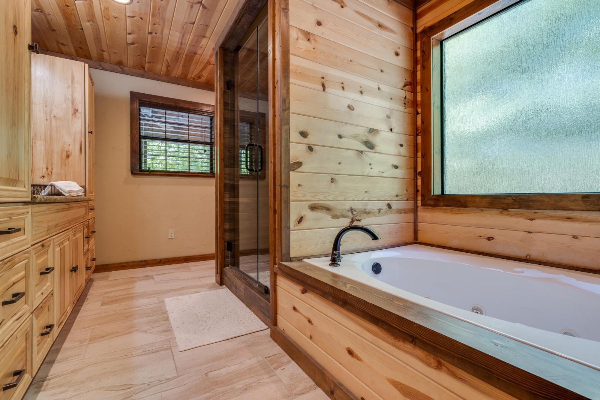 Cross Timbers Cabin On The Grove'S 25-Acres Broken Bow Eksteriør billede