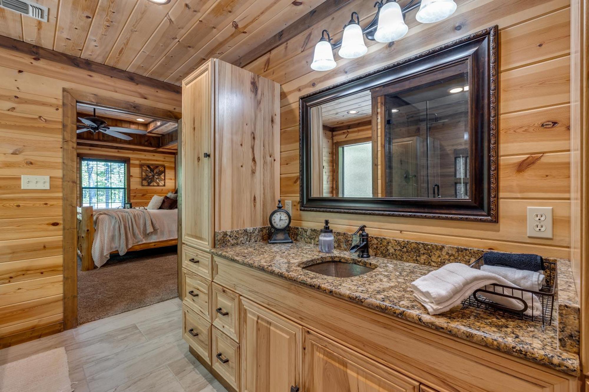 Cross Timbers Cabin On The Grove'S 25-Acres Broken Bow Eksteriør billede